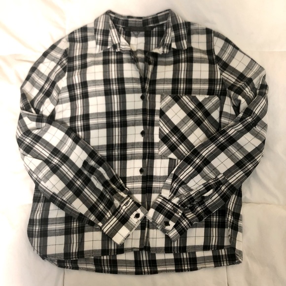Zara Trafaluc White + Black Plaid Long Sleeve Shirt - Picture 1 of 5